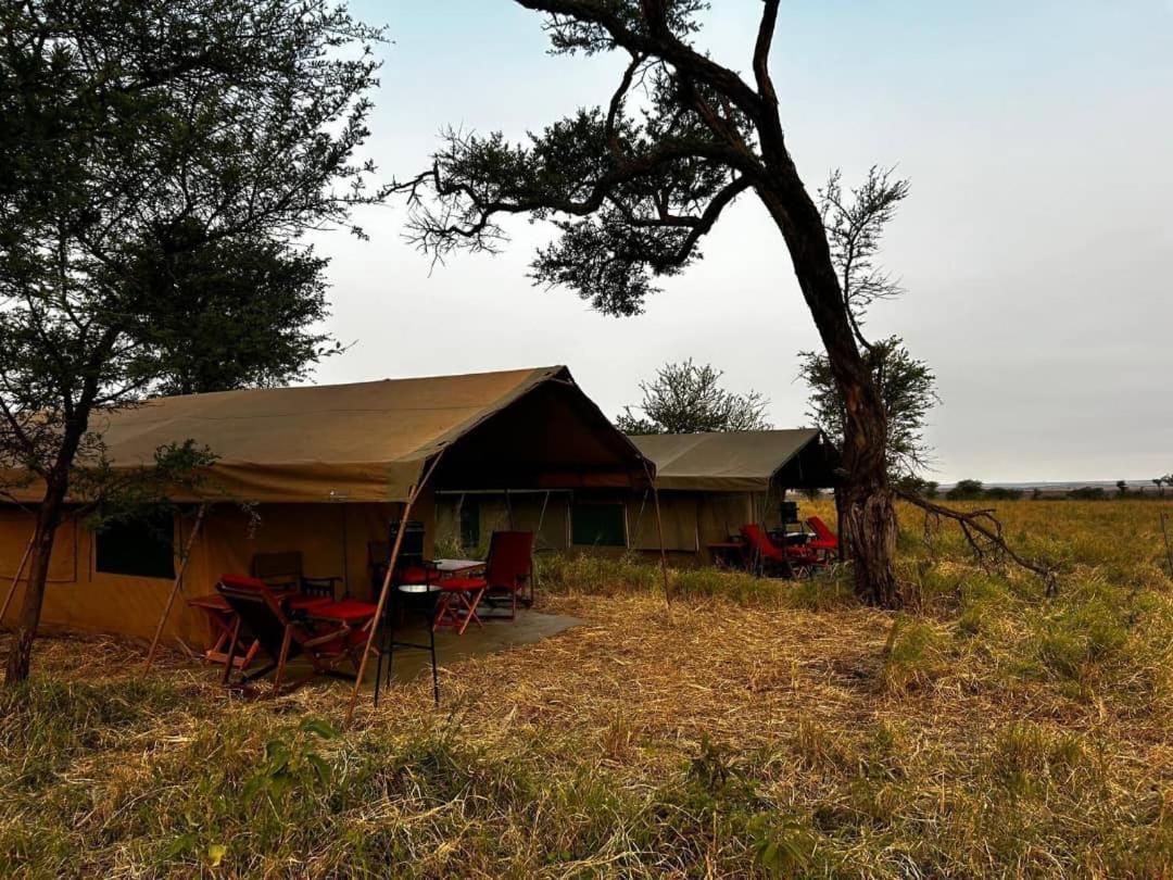 Sadanga & Sons Mobile Camp Safaris Hotel Mugumu Exterior foto